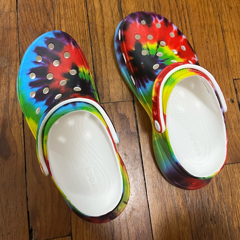 CROCS Platform Clogs